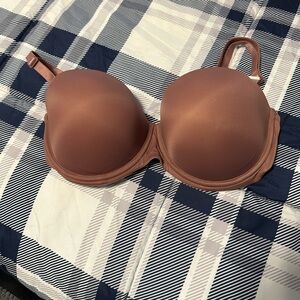 New women’s Victoria’s Secret padded bra